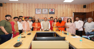 मुख्यमंत्री धामी ने किया बाबा नीब करौरी महाराज पर आधारित फिल्म के प्रोमो और पोस्टर का लोकार्पण